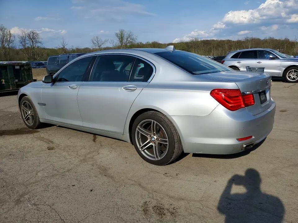 2012 BMW 750 LXI  