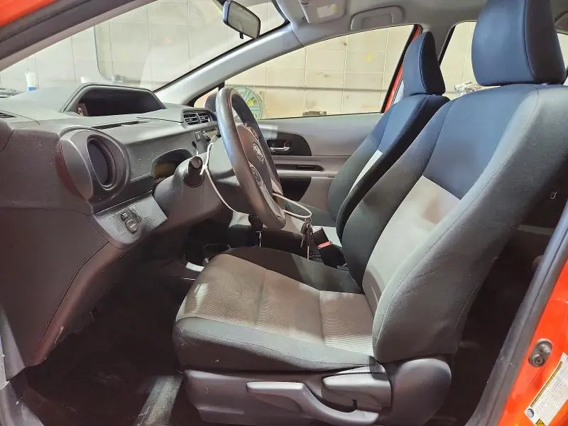 2014 TOYOTA PRIUS C TWO  