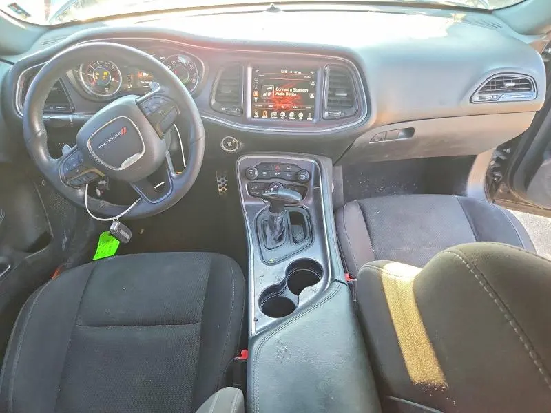 2015 DODGE CHALLENGER SXT  