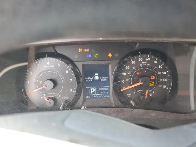 2017 TOYOTA SIENNA LE  