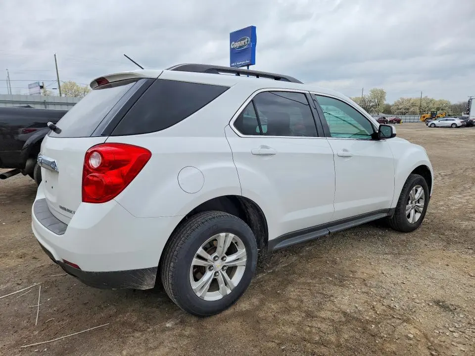 2015 CHEVROLET EQUINOX LT  