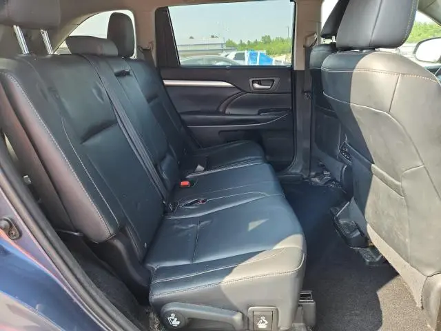 2015 TOYOTA HIGHLANDER XLE  