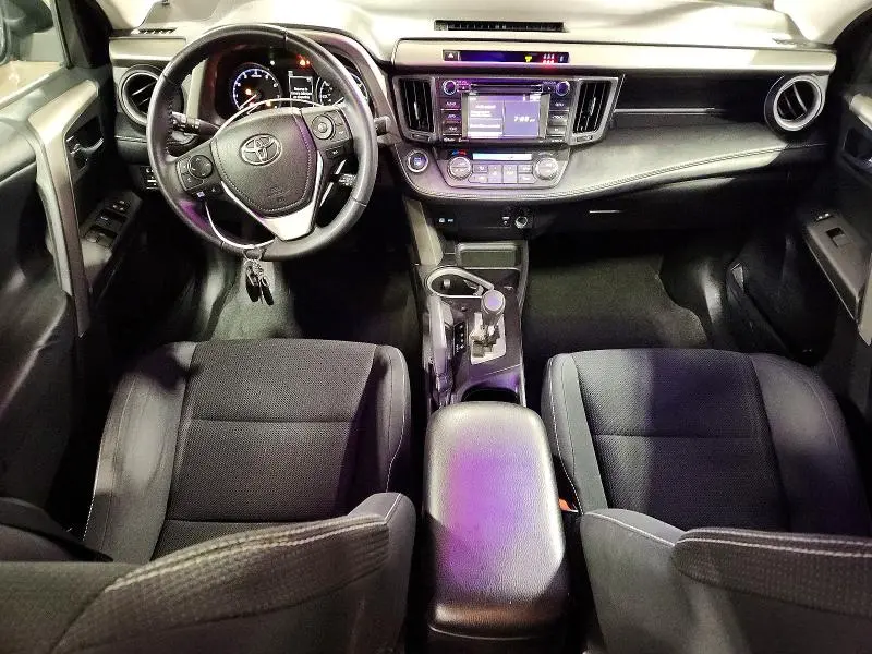 2017 TOYOTA RAV4 XLE  