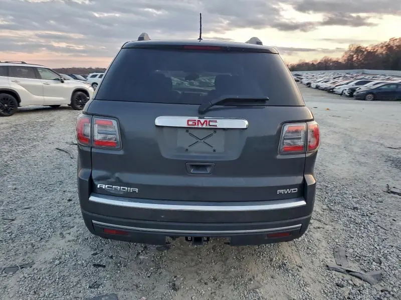 2013 GMC ACADIA SLE  