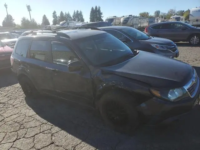 2010 SUBARU FORESTER XS  