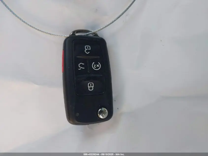 2022 VOLKSWAGEN PASSAT 2.0T SE