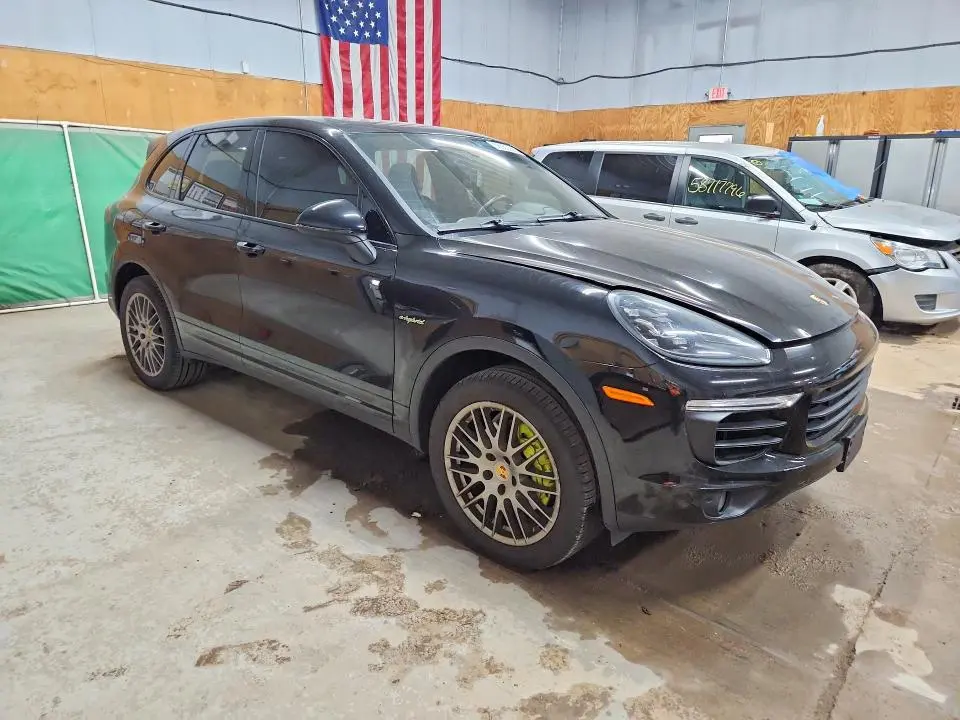 2016 PORSCHE CAYENNE SE HYBRID  