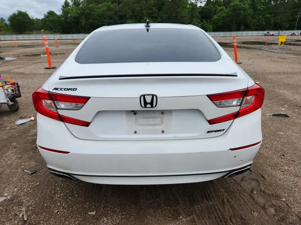 2021 HONDA ACCORD   