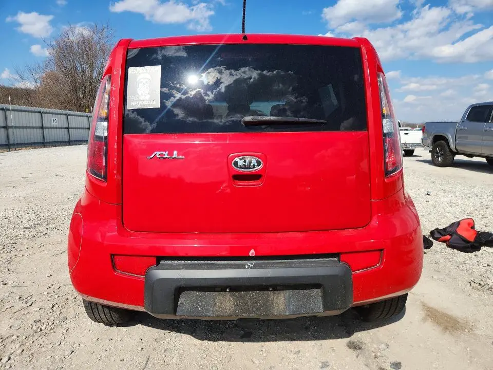 2011 KIA SOUL +  