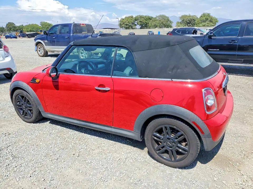 2015 MINI COOPER   