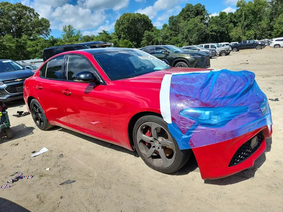 2017 ALFA ROMEO GIULIA   