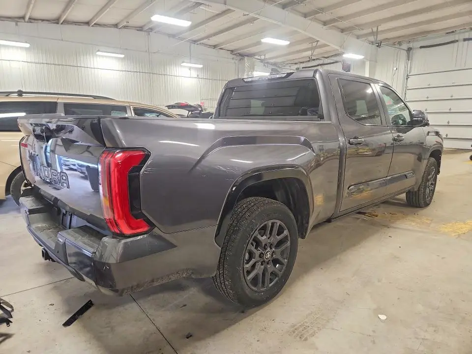 2025 TOYOTA TUNDRA CREWMAX PLATINUM  