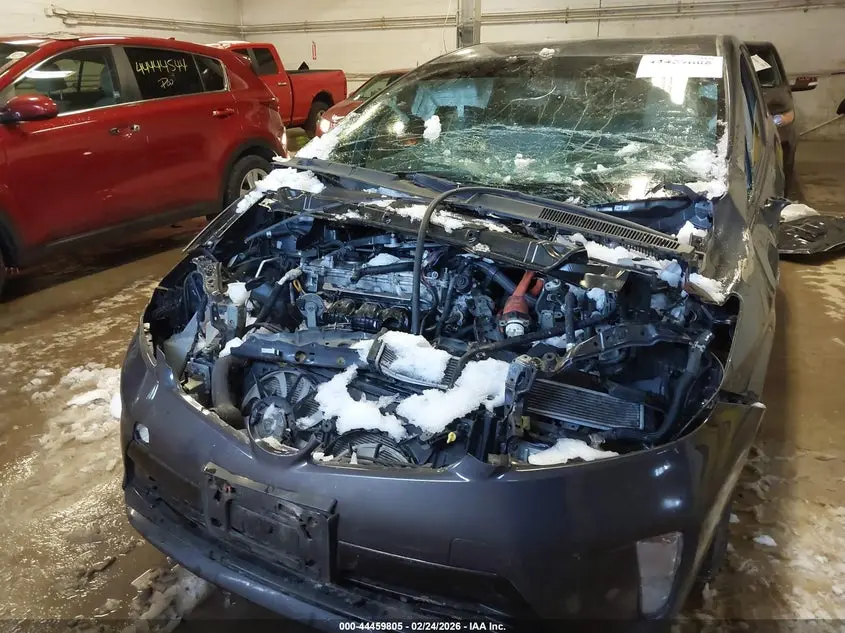 2013 TOYOTA PRIUS THREE