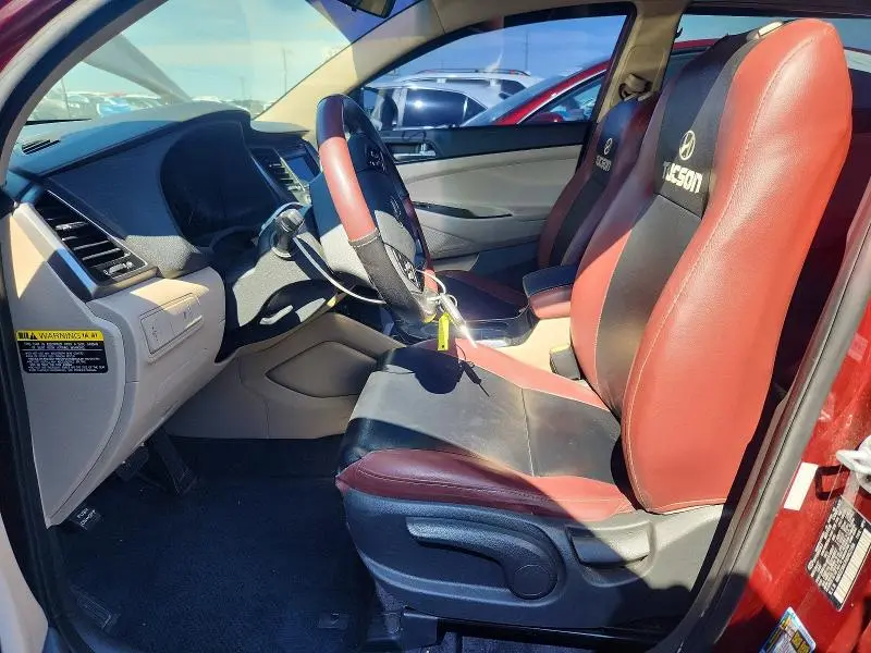 2017 HYUNDAI TUCSON SE  