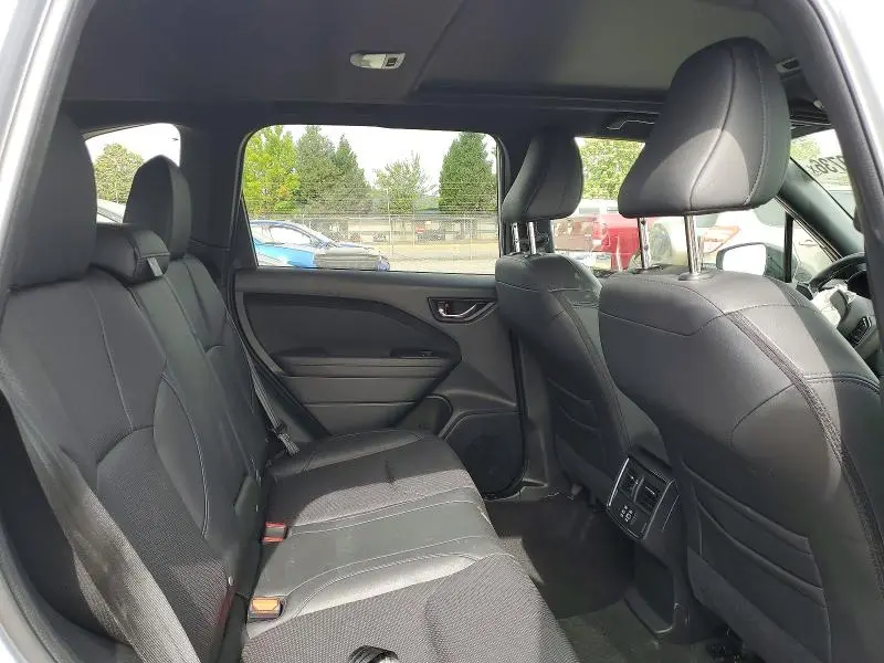 2025 SUBARU FORESTER LIMITED  