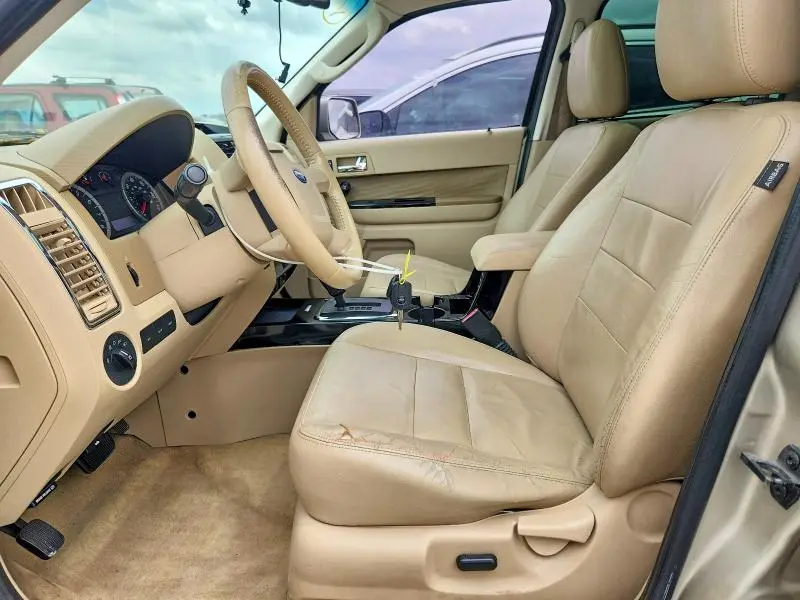 2011 FORD ESCAPE LIMITED  