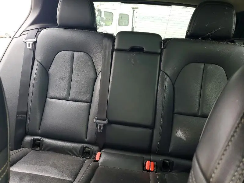 2019 VOLVO XC40 T5 INSCRIPTION  