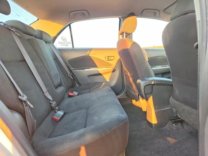 2010 TOYOTA YARIS BASE  