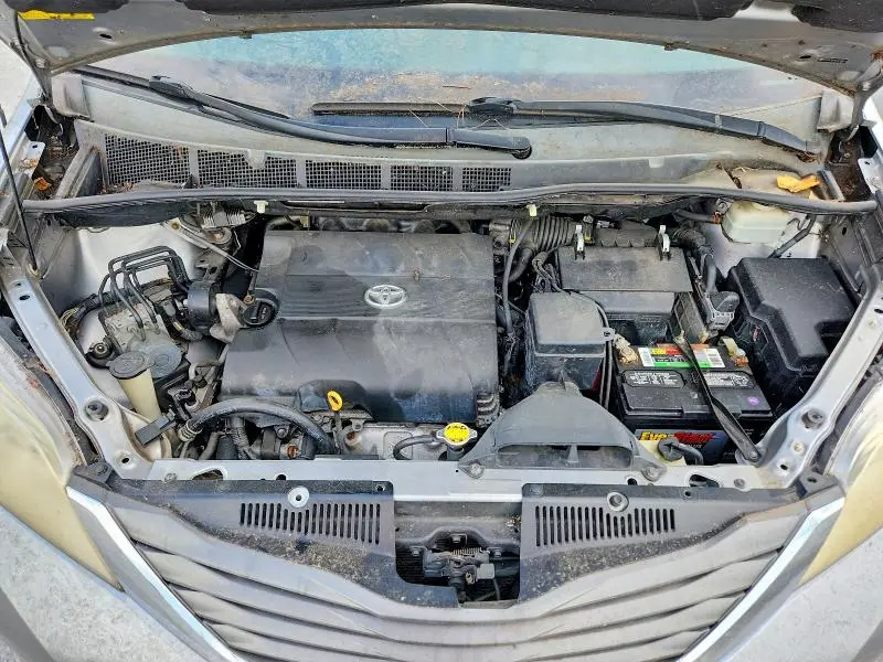 2012 TOYOTA SIENNA XLE 8-PASSENGER  