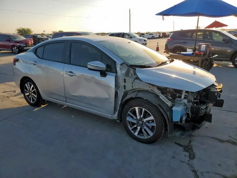 2020 NISSAN VERSA SV  