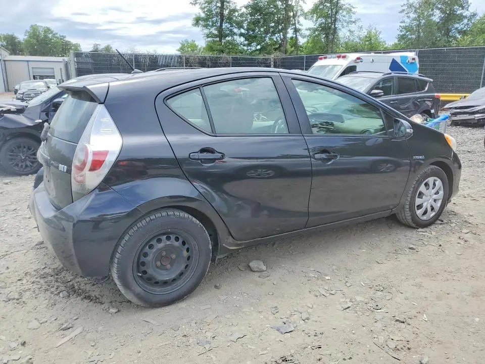 2013 TOYOTA PRIUS C TWO  