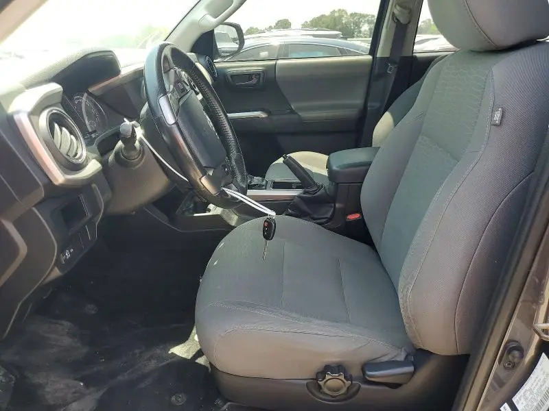 2016 TOYOTA TACOMA SR5 V6  