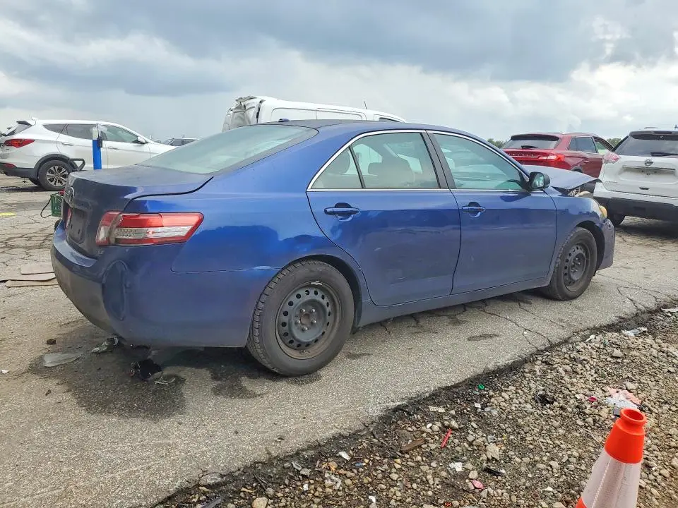 2010 TOYOTA CAMRY LE  