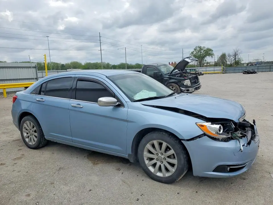 2014 CHRYSLER 200 LIMITED  