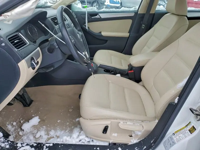 2014 VOLKSWAGEN JETTA SE  