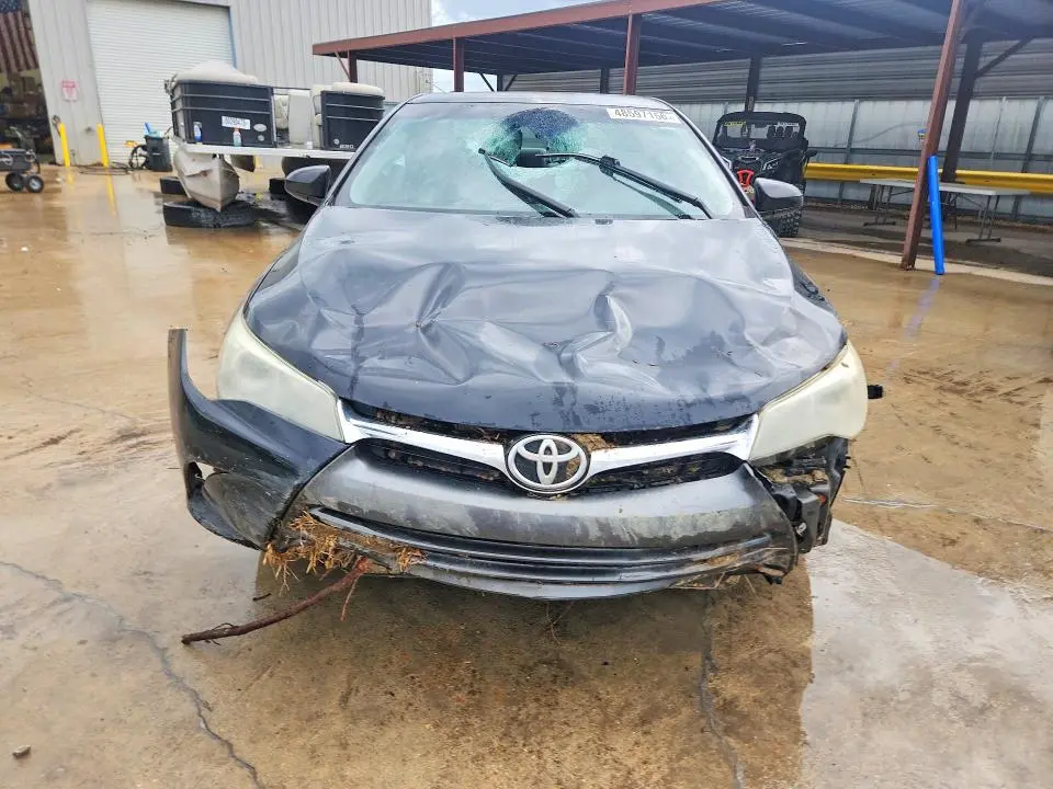 2017 TOYOTA CAMRY XLE  