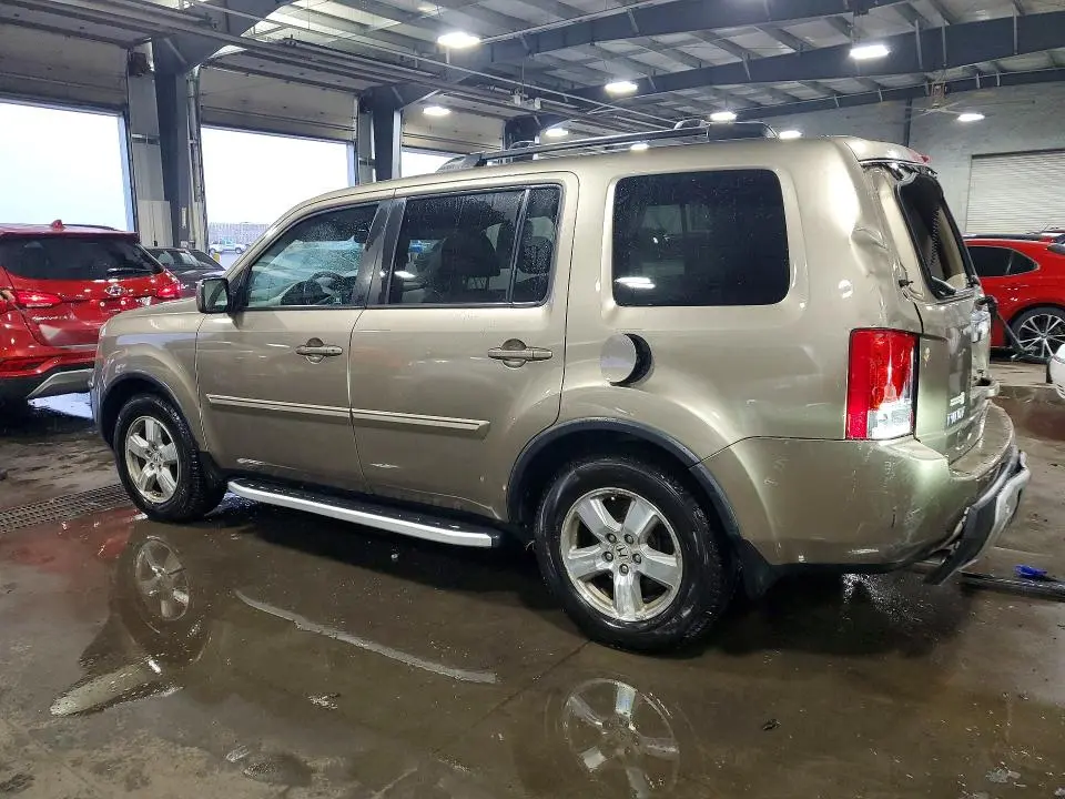 2011 HONDA PILOT EXLN  