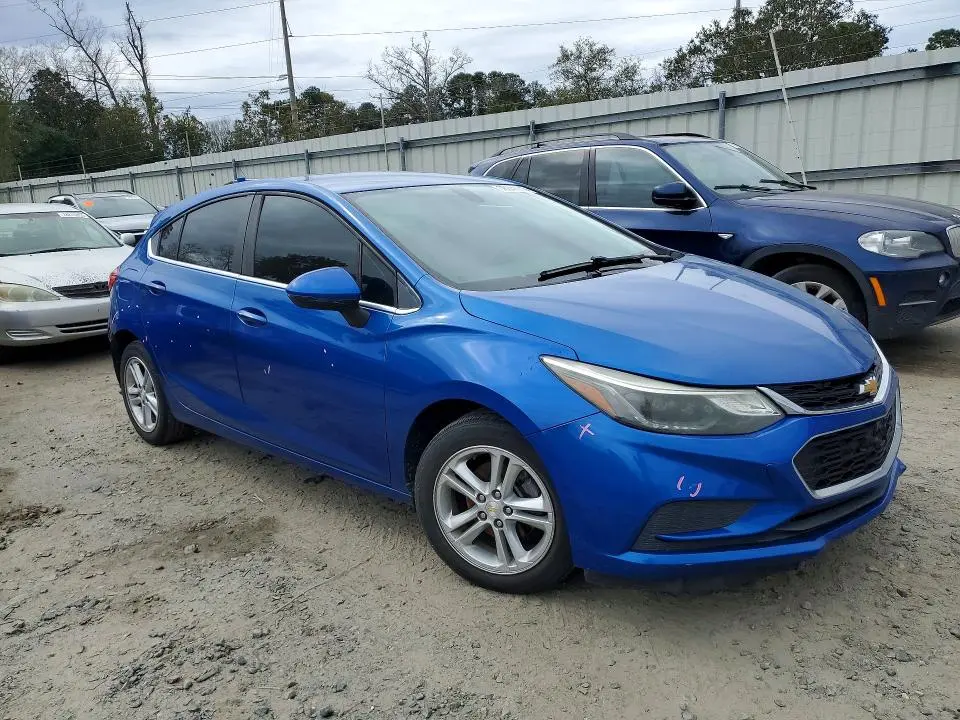 2017 CHEVROLET CRUZE LT  