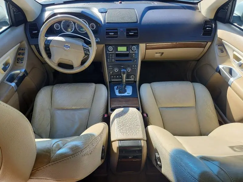 2011 VOLVO XC90 3.2  