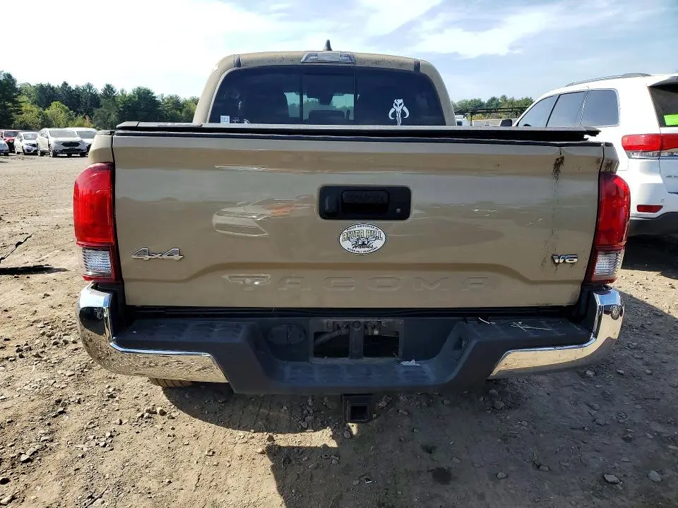 2020 TOYOTA TACOMA SR5 V6  