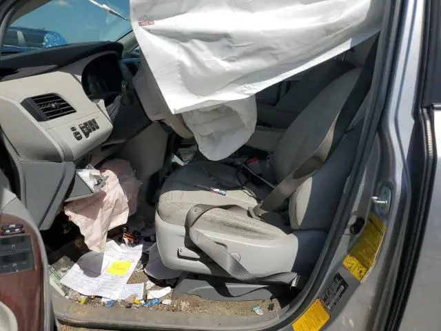 2013 TOYOTA SIENNA XLE