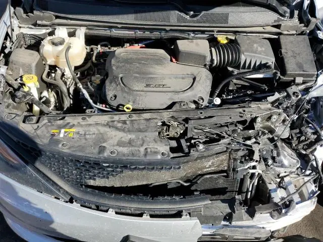 2023 CHRYSLER VOYAGER LX  