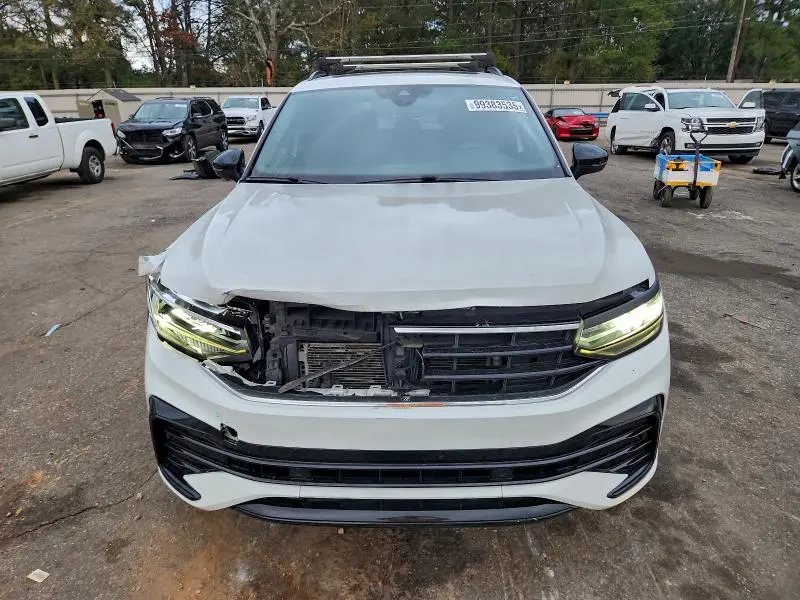 2022 VOLKSWAGEN TIGUAN SE R-LINE BLACK  