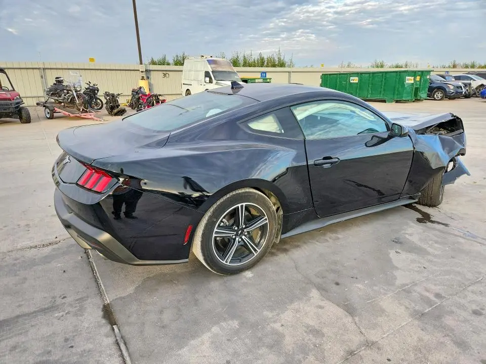 2025 FORD MUSTANG   