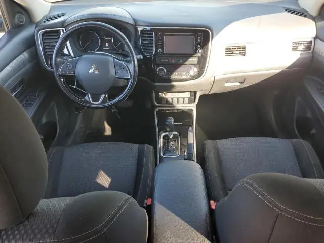 2017 MITSUBISHI OUTLANDER ES