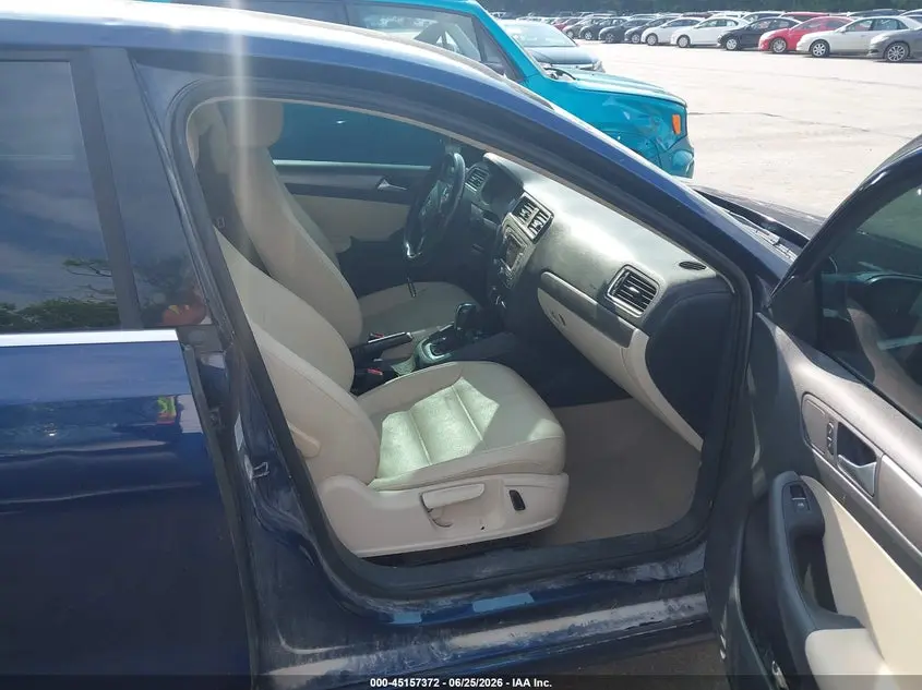 2013 VOLKSWAGEN JETTA 2.0L TDI