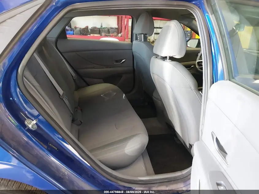 2021 HYUNDAI ELANTRA SE