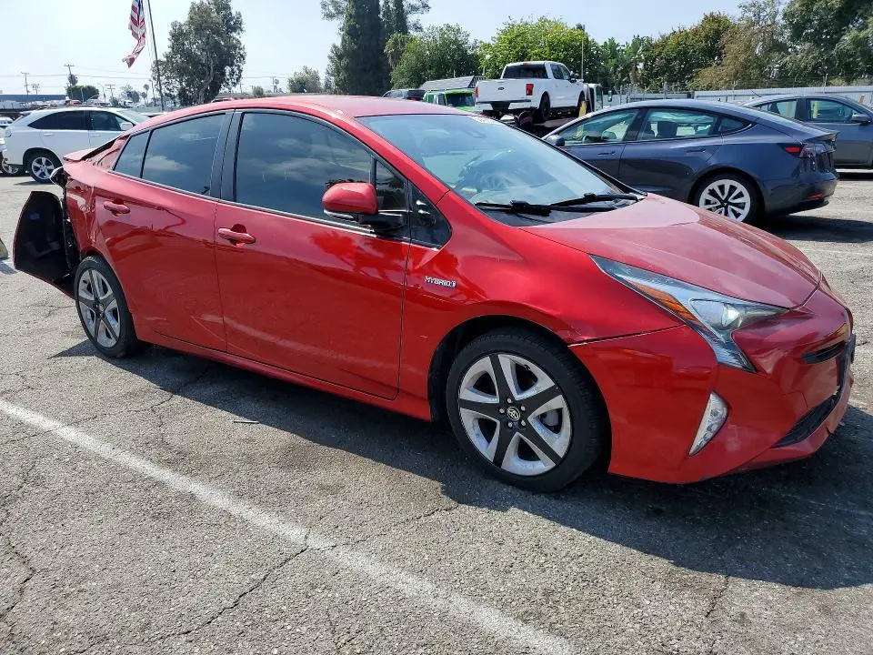2017 TOYOTA PRIUS THREE TOURING  