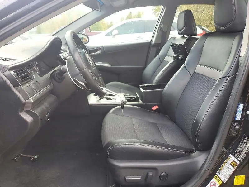 2012 TOYOTA CAMRY SE  