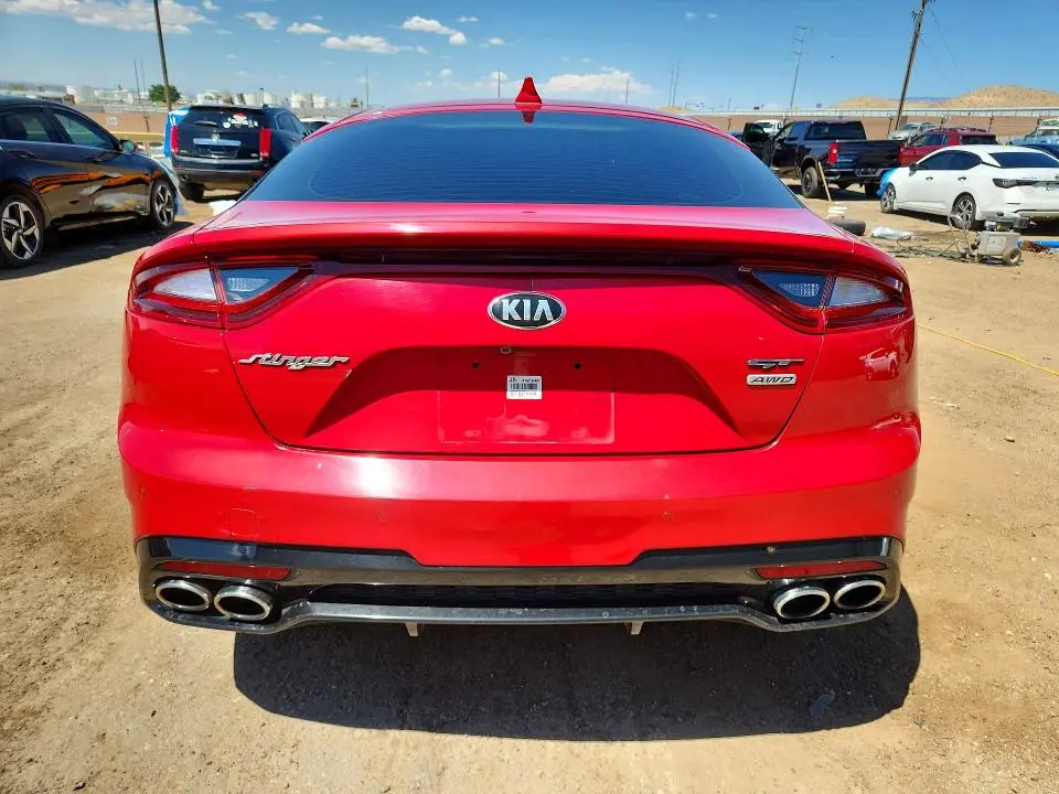 2018 KIA STINGER GT2  