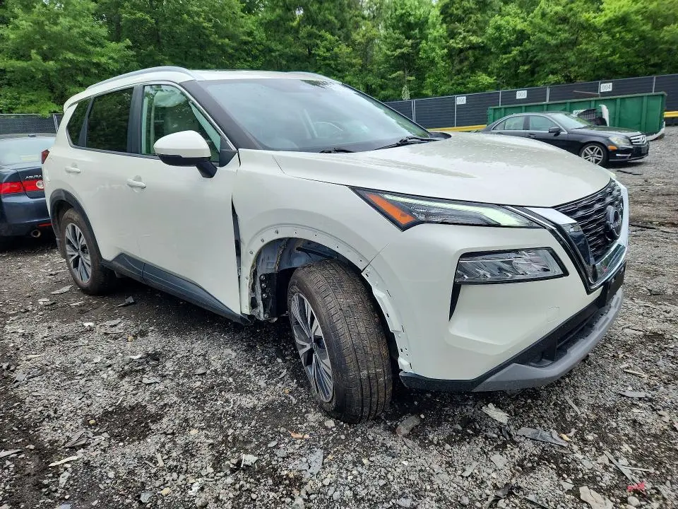 2022 NISSAN ROGUE SV  