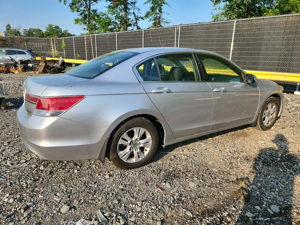 2011 HONDA ACCORD SE  
