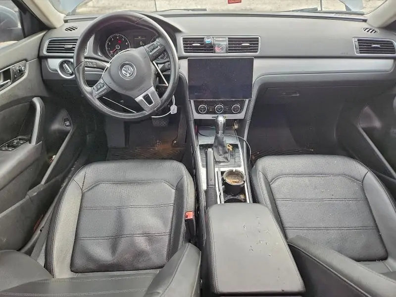 2012 VOLKSWAGEN PASSAT SE  