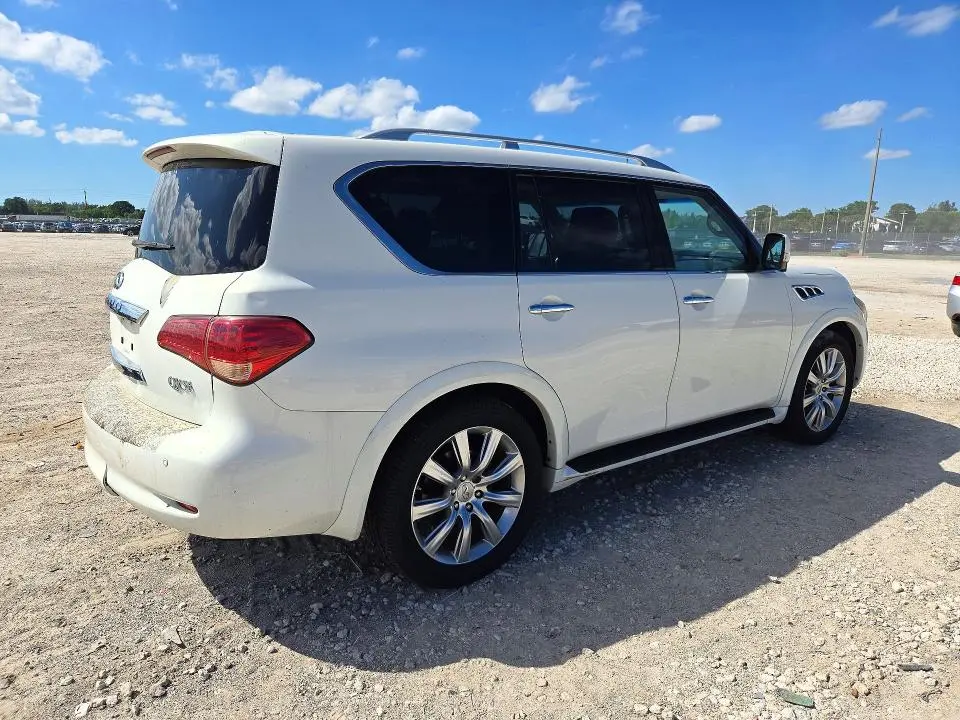 2011 INFINITI QX56 BASE  