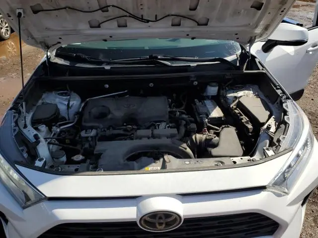 2019 TOYOTA RAV4 XLE  