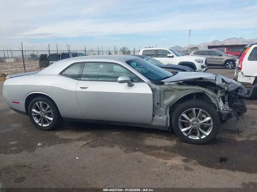 2021 DODGE CHALLENGER SXT AWD